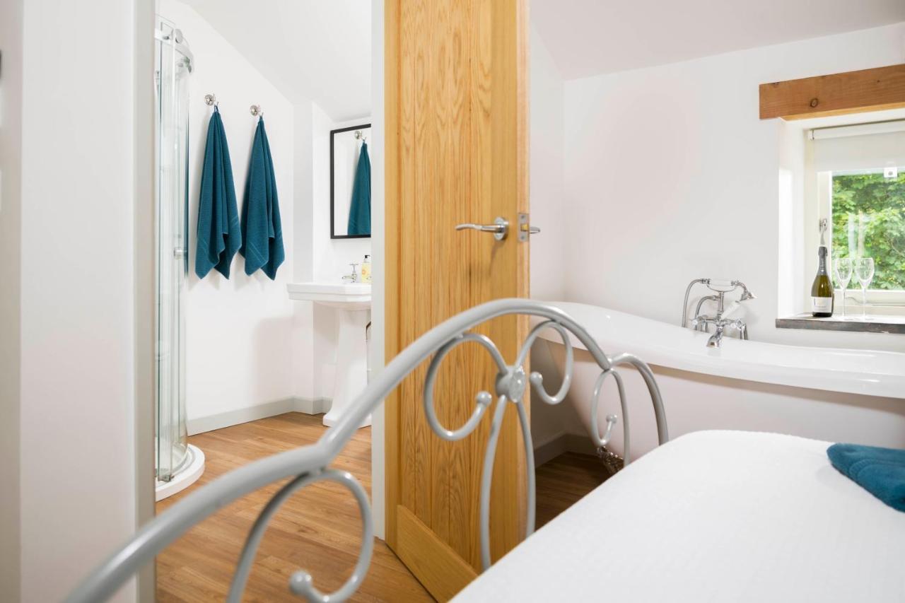 Red River Stables - Peaceful, Beautiful Grounds, Swimming Pool, Central Location For West Cornwall Camborne Bagian luar foto