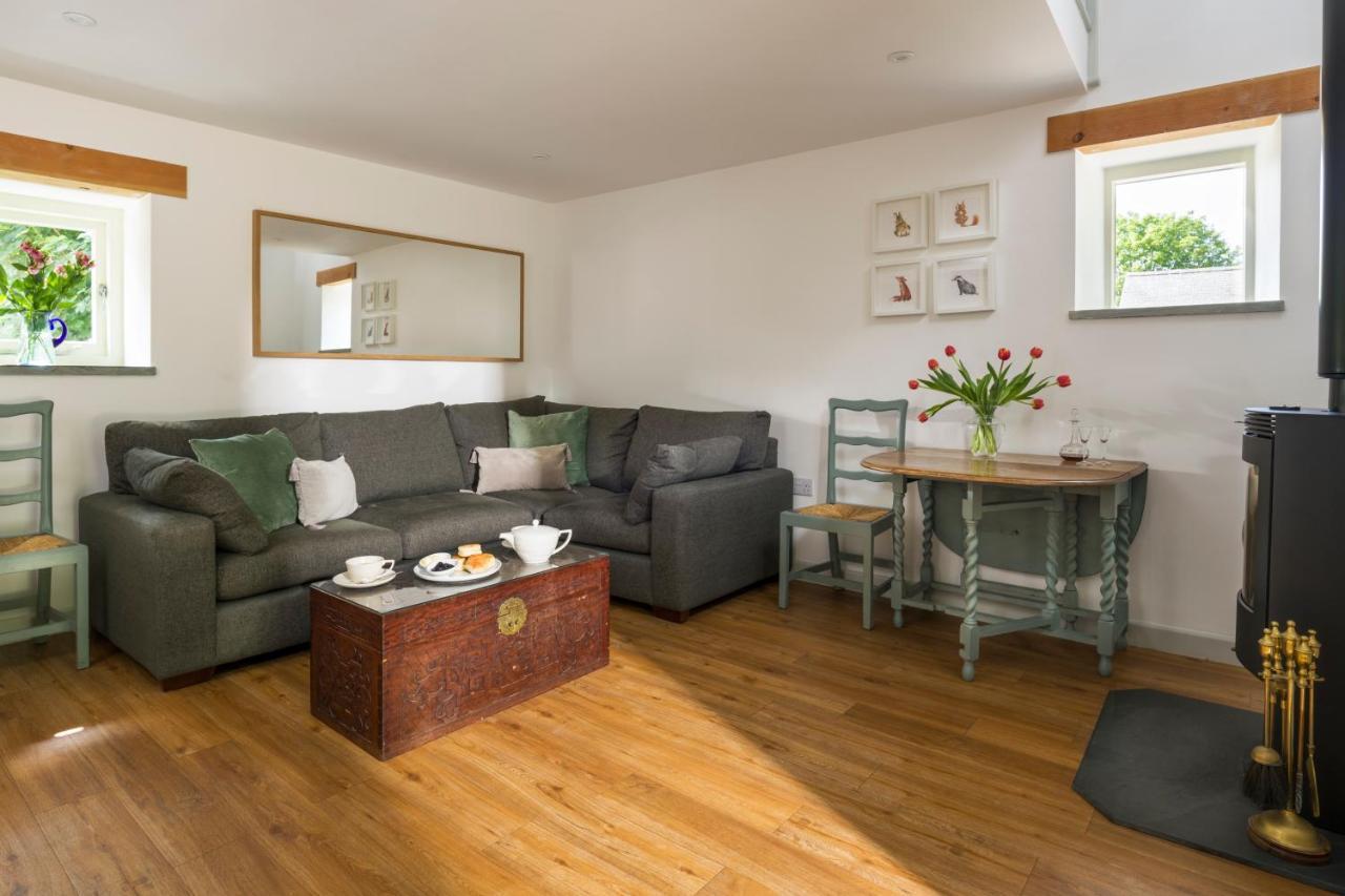Red River Stables - Peaceful, Beautiful Grounds, Swimming Pool, Central Location For West Cornwall Camborne Bagian luar foto
