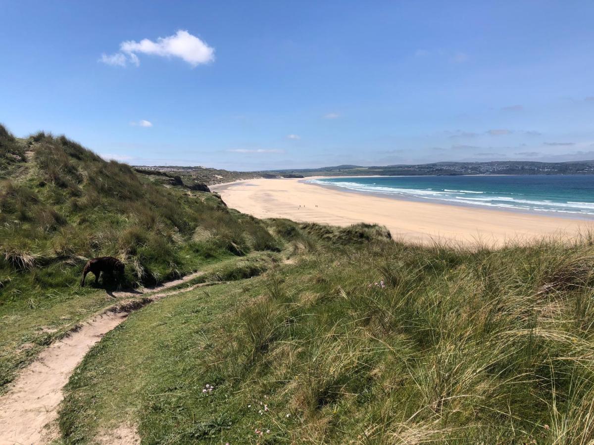 Red River Stables - Peaceful, Beautiful Grounds, Swimming Pool, Central Location For West Cornwall Camborne Bagian luar foto