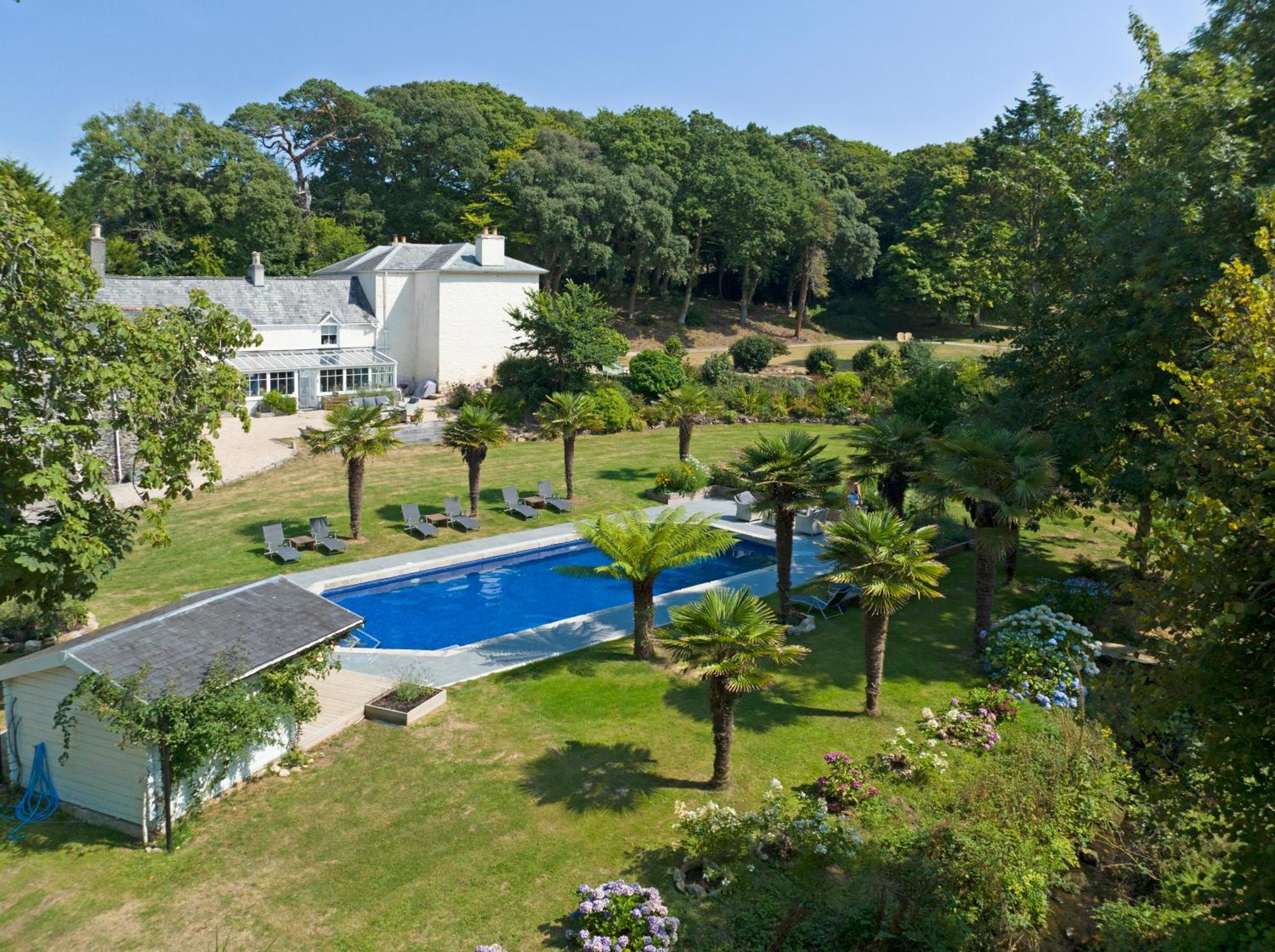 Red River Stables - Peaceful, Beautiful Grounds, Swimming Pool, Central Location For West Cornwall Camborne Bagian luar foto
