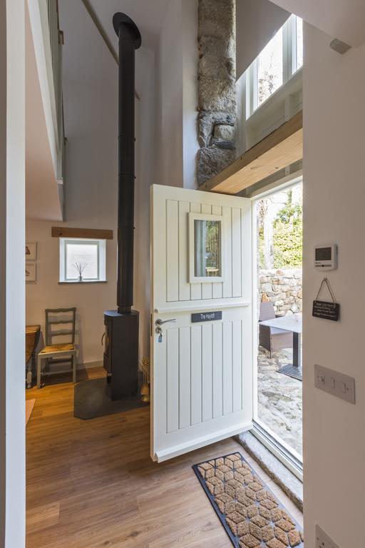 Red River Stables - Peaceful, Beautiful Grounds, Swimming Pool, Central Location For West Cornwall Camborne Bagian luar foto