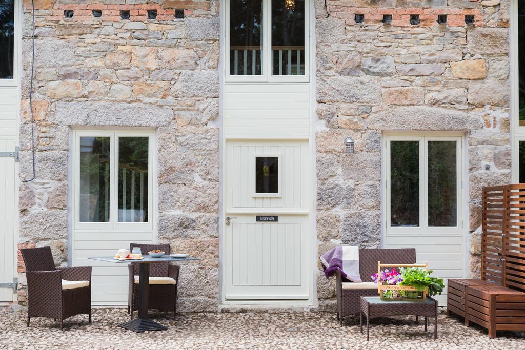 Red River Stables - Peaceful, Beautiful Grounds, Swimming Pool, Central Location For West Cornwall Camborne Bagian luar foto